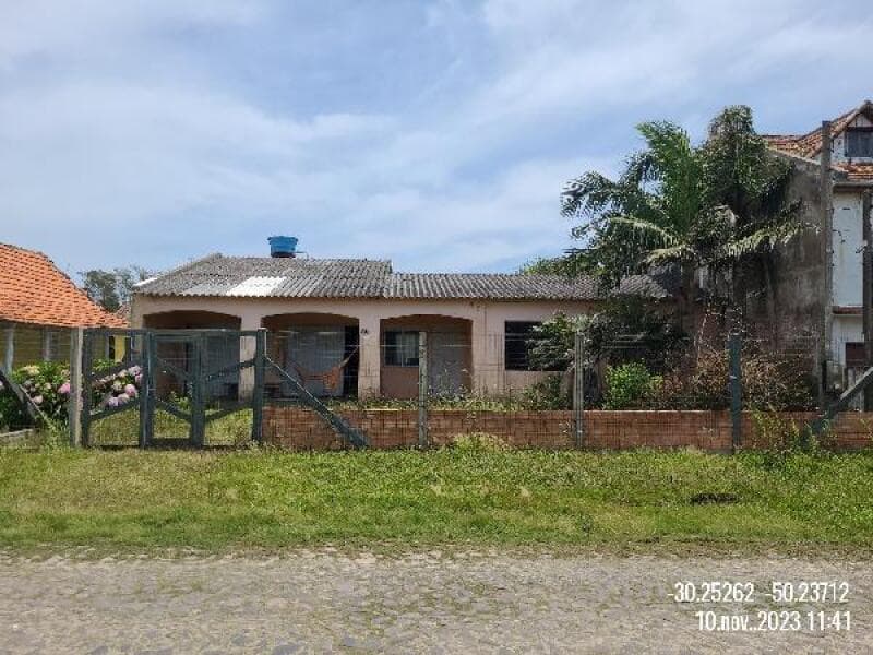 Casa em leilão em Balneário Pinhal - RS — LOTE 249 RS - BALNEARIO PINHAL