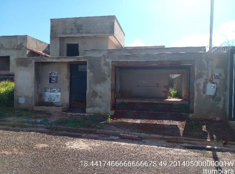 Casa em leilão em Itumbiara - GO, bairro Residencial Beira Rio II — LOTE 096 GO - ITUMBIARA