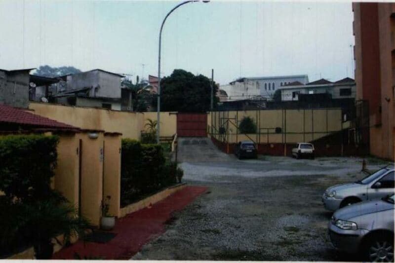 Foto 2 de 3: Terreno em leilão em Guarulhos - SP, bairro Cidade Brasil — LOTE 001 Fração ideal de 33,33% correspondente ao futuro Bloco III