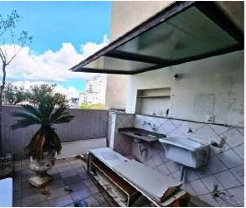 Comercial em leilão em Taubaté - SP, bairro Centro — LOTE 001 Sala comercial