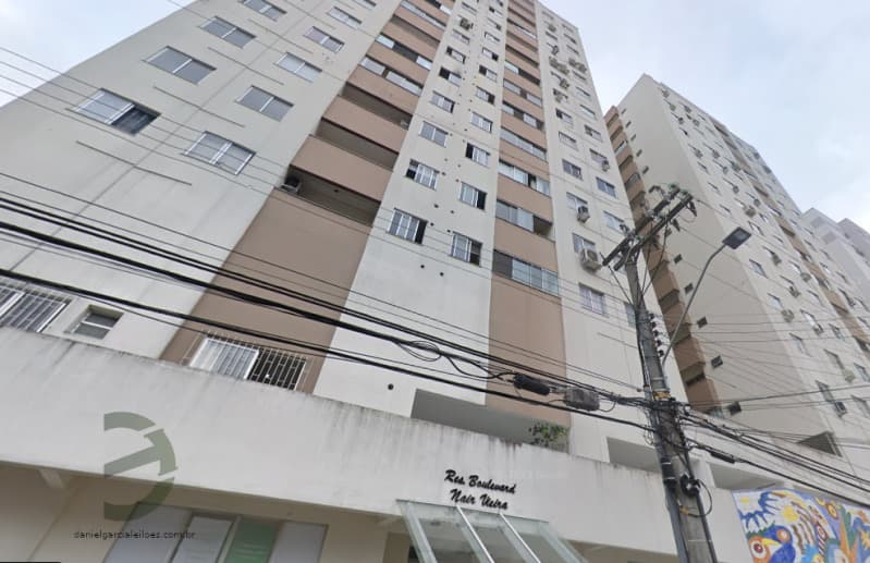Apartamento em leilão em São José - SC — LOTE 001 Apartamento