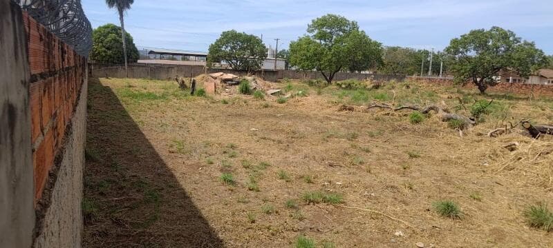 Foto 1 de 12: Terreno em leilão em Palmas - TO, bairro Loteamento Palmas 2ª Etapa Fase I — LOTE 001 TERRENO