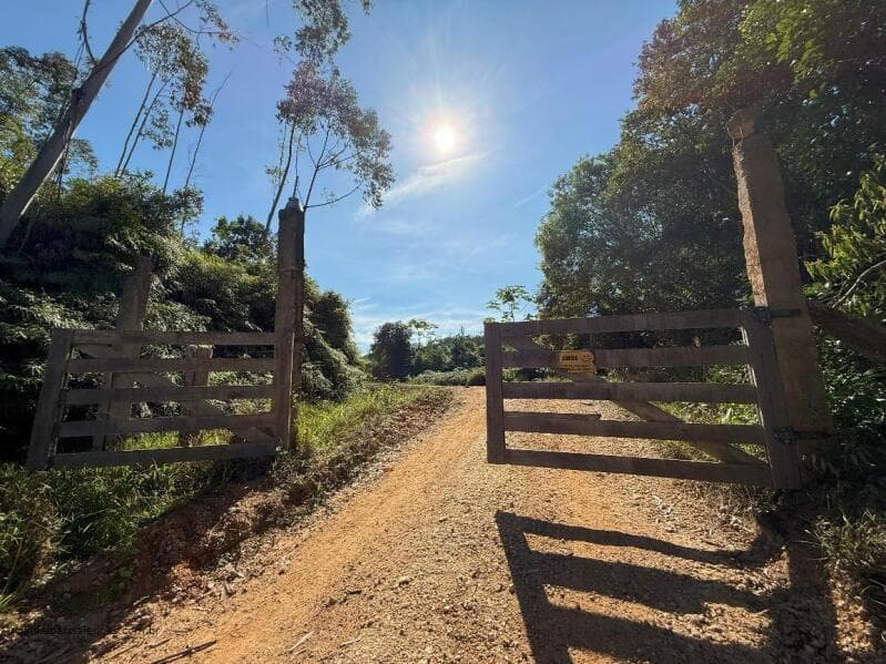 Foto 12 de 21: Terreno em leilão em Canelinha - SC — LOTE 001 Imóvel