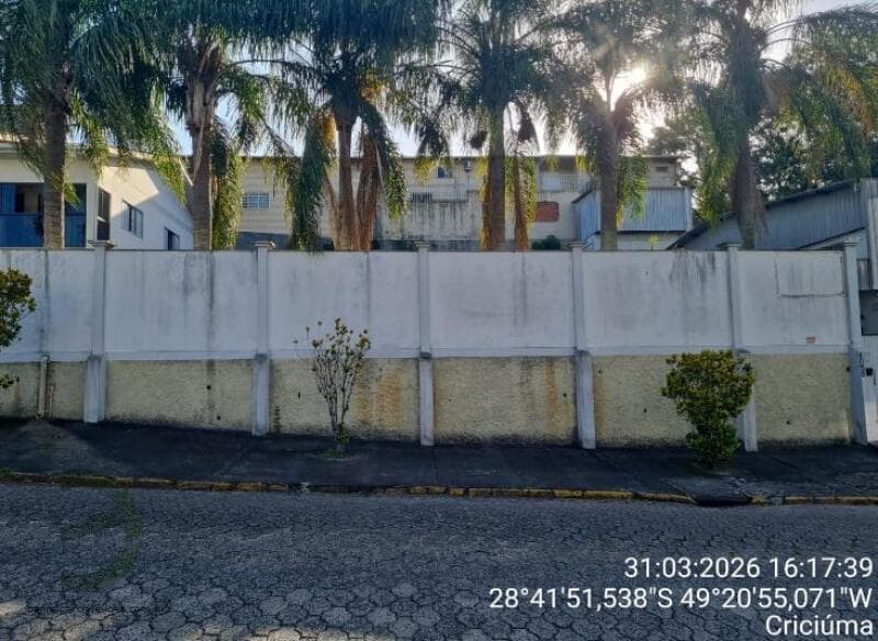 Foto 1 de 5: Terreno em leilão em Criciúma - SC, bairro Jardim Maristela — LOTE 004 Imóvel
