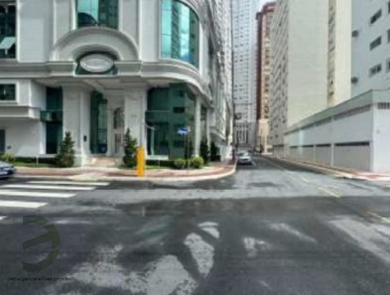 Foto 23 de 23: Apartamento em leilão em Balneário Camboriú - SC, bairro Barra Sul — LOTE 016 Apartamento e Vagas de Garagem