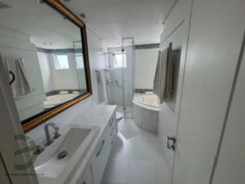 Foto 13 de 23: Apartamento em leilão em Balneário Camboriú - SC, bairro Barra Sul — LOTE 016 Apartamento e Vagas de Garagem