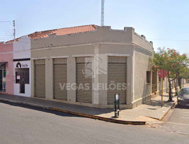 Foto 1 de 3: Casa em leilão em Taiúva - SP — LOTE 004 Imóvel comercial em Taiúva/SP