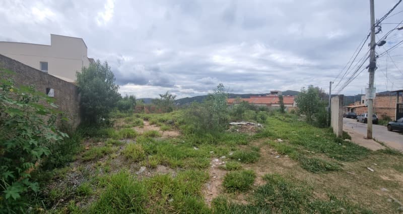 Foto 7 de 12: Terreno em leilão em Sabará - MG — LOTE 002 Terreno 7-A quadra 5 - 327,30m²
