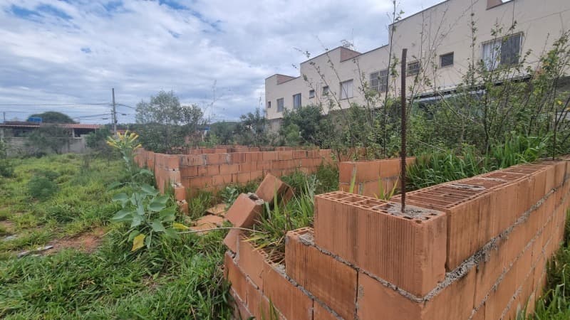 Foto 10 de 12: Terreno em leilão em Sabará - MG — LOTE 002 Terreno 7-A quadra 5 - 327,30m²