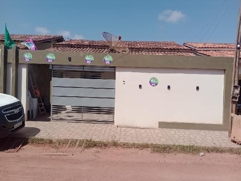 Casa em leilão em Mãe Do Rio - PA — LOTE 215 Casa