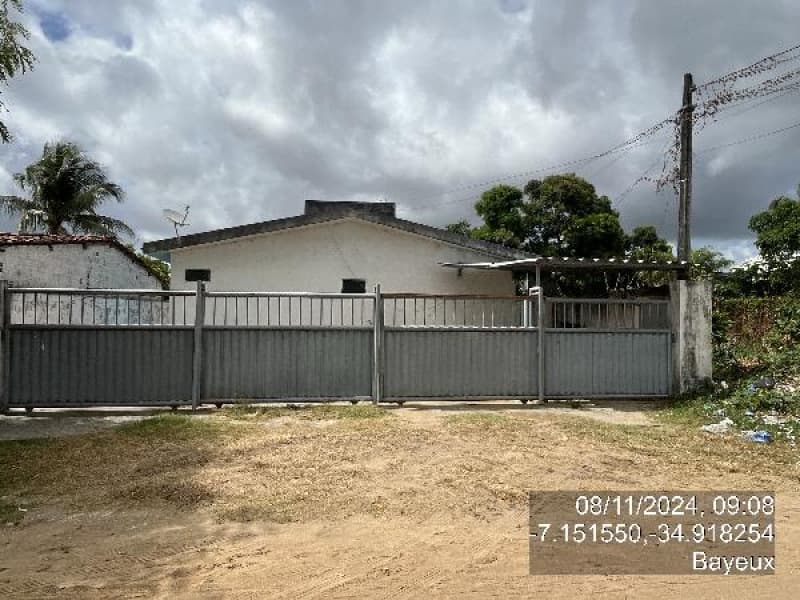 Casa em leilão em Bayeux - PB — LOTE 220 Casa