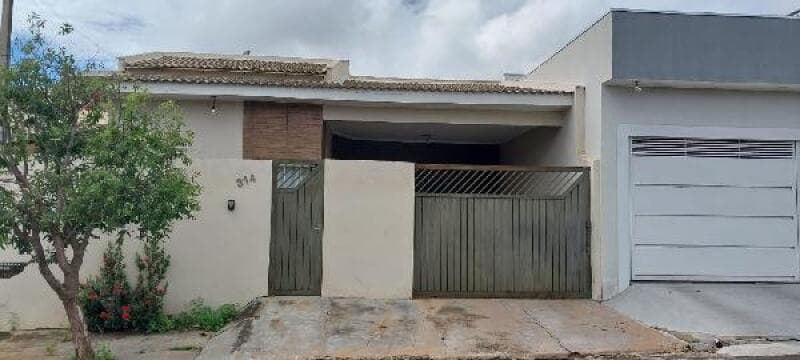 Casa em leilão em Dracena - SP — LOTE 494 Casa