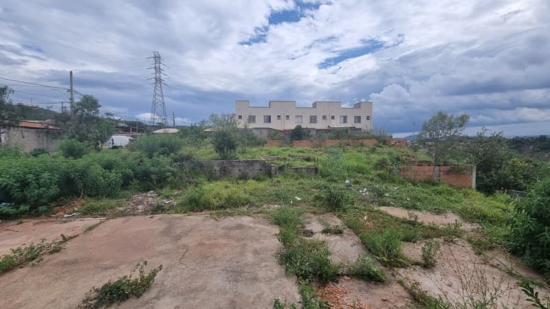 Foto 4 de 12: Terreno em leilão em Sabará - MG — LOTE 002 Terreno 7-A quadra 5 - 327,30m²