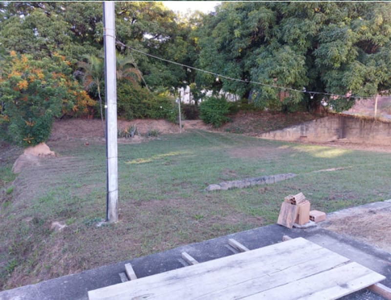 Foto 2 de 15: Casa em leilão em Sabará - MG — LOTE 001 Casa com dois pavimentos sobre um terreno com área de 7.500 m² - Boaventura, Sabará/MG