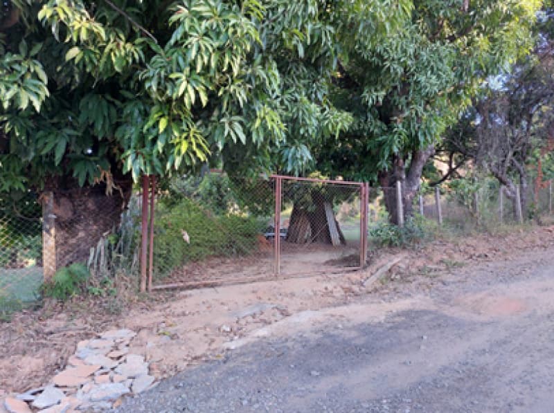 Foto 4 de 15: Casa em leilão em Sabará - MG — LOTE 001 Casa com dois pavimentos sobre um terreno com área de 7.500 m² - Boaventura, Sabará/MG
