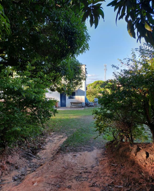 Foto 11 de 15: Casa em leilão em Sabará - MG — LOTE 001 Casa com dois pavimentos sobre um terreno com área de 7.500 m² - Boaventura, Sabará/MG