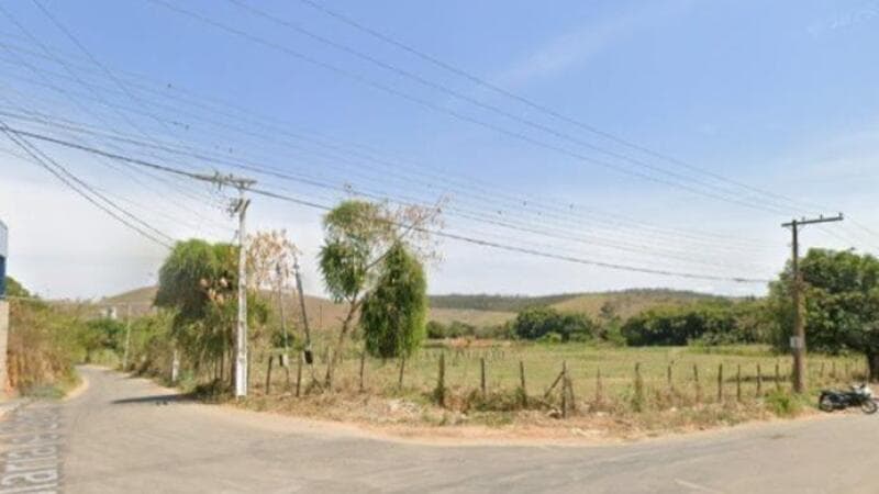 Terreno em leilão em Visconde Do Rio Branco - MG, bairro Saraiva — LOTE 002 Terreno Urbano com 2.990 m² Bairro Saraiva, Visconde do Rio Branco/MG