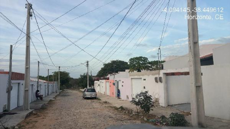 Casa em leilão em Horizonte - CE, bairro Vertente — LOTE 027 Casa