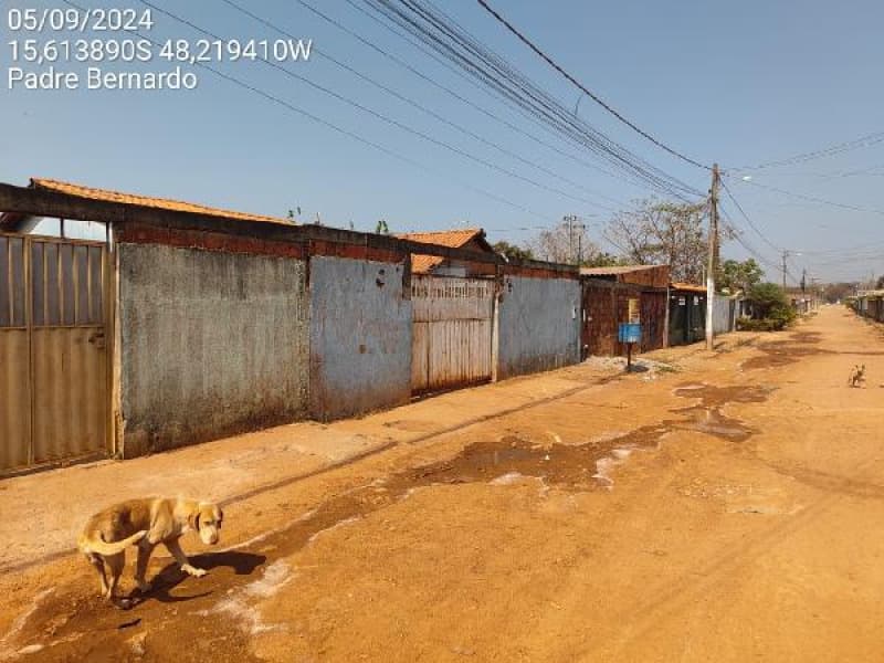 Casa em leilão em Padre Bernardo - GO — LOTE 080 Casa