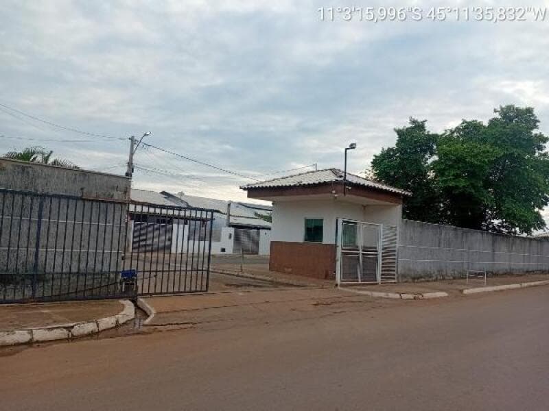 Casa em leilão em Formosa Do Rio Preto - BA, bairro Centro — LOTE 012 CASA