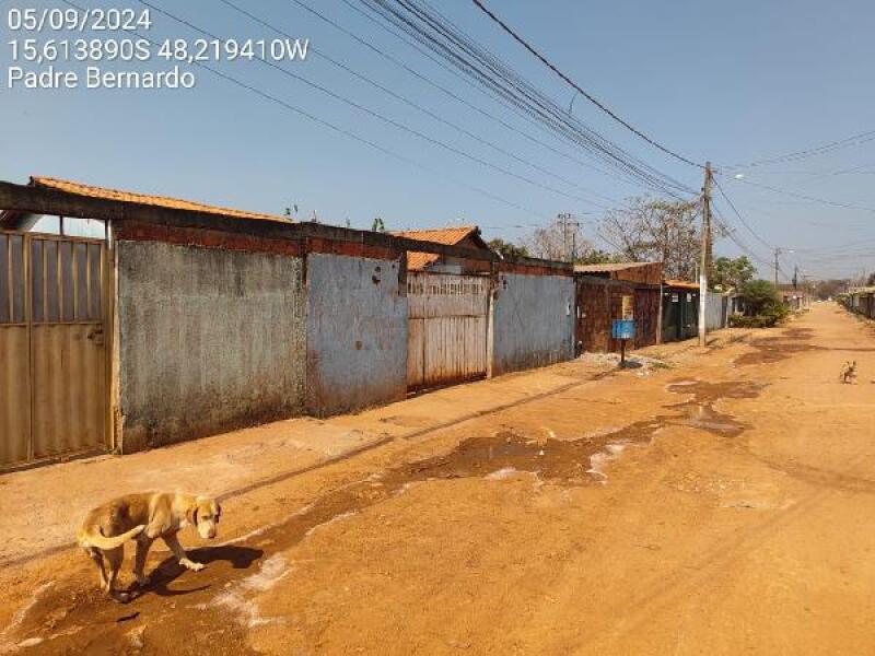 Casa em leilão em Padre Bernardo - GO — LOTE 061 CASA