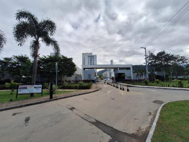 Apartamento em leilão em Duque De Caxias - RJ, bairro Mantiquira — LOTE 217 APARTAMENTO