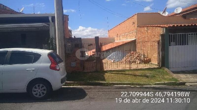 Casa em leilão em Amparo - SP — LOTE 524 AMPARO/SP