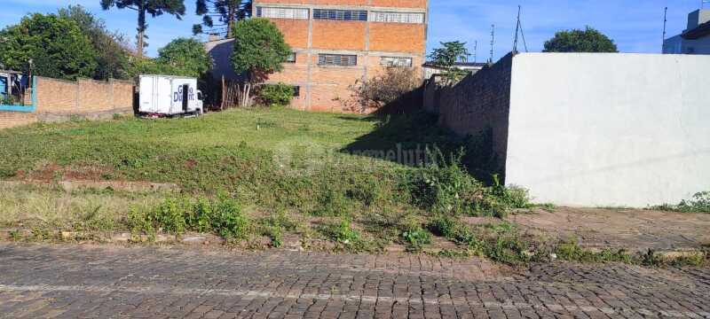 Foto 1 de 8: Terreno em leilão em Soledade - RS — LOTE 003 Terreno urbano situado na Rua Júlio Cardoso e Avenida Júlio de Castilho, c/602,50m² - SOLED