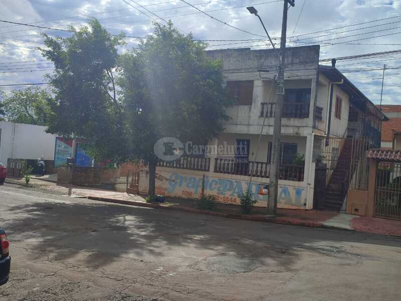 Foto 2 de 7: Terreno em leilão em Ijuí - RS — LOTE 005 Terreno urbano, c/área de 250m², situado à Rua Bento Gonçalves, com um prédio de alvenaria