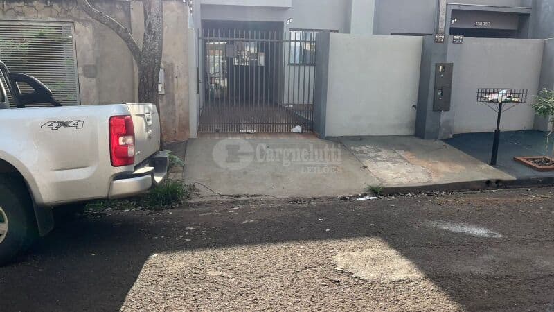 Foto 3 de 11: Casa em leilão em Arapongas - PR — LOTE 213 ARAPONGAS/PR