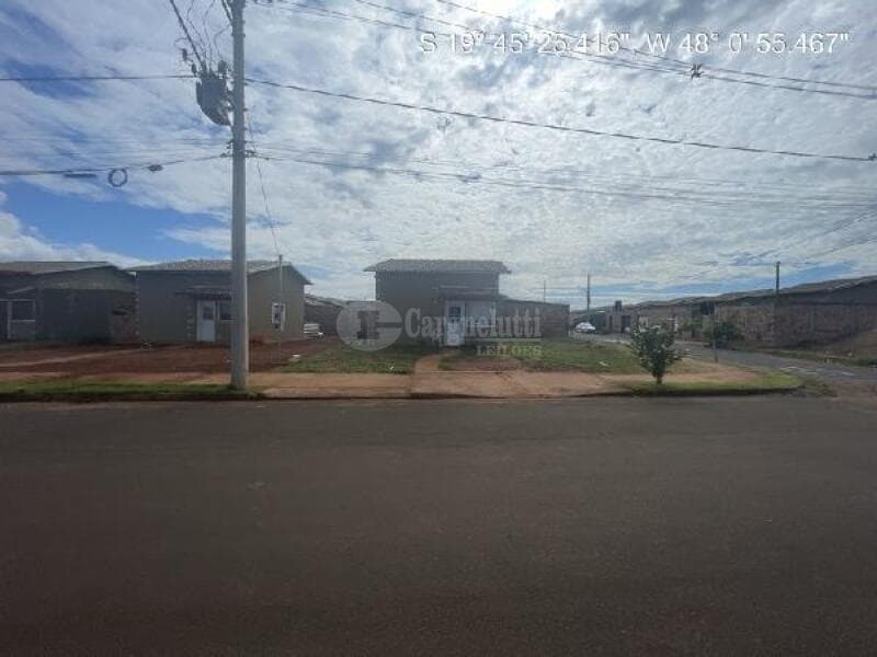 Casa em leilão em Uberaba - MG — LOTE 101 UBERABA/ MG