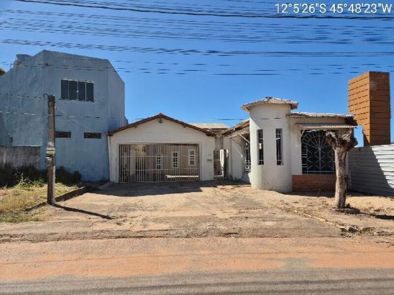 Casa em leilão em Luís Eduardo Magalhães - BA — LOTE 022 Casa