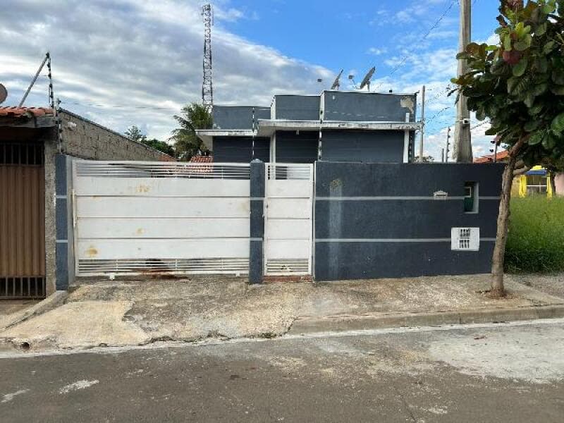 Casa em leilão em Capela Do Alto - SP — LOTE 454 Casa