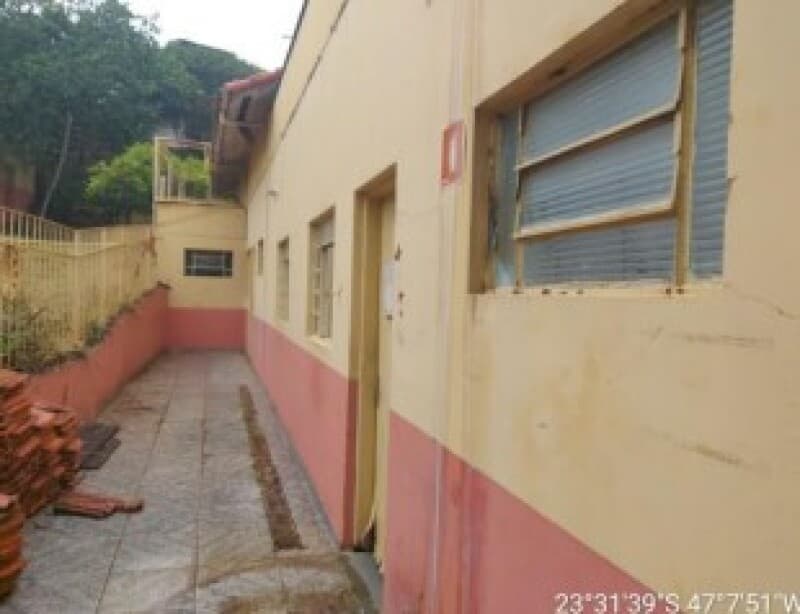 Foto 4 de 11: Terreno em leilão em São Roque - SP — LOTE 001 Terreno urbano com ou sem benfeitorias