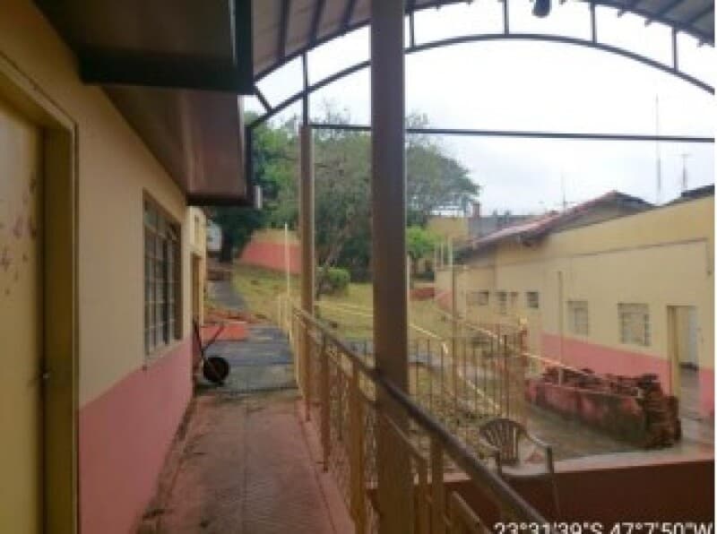 Foto 6 de 11: Terreno em leilão em São Roque - SP — LOTE 001 Terreno urbano com ou sem benfeitorias