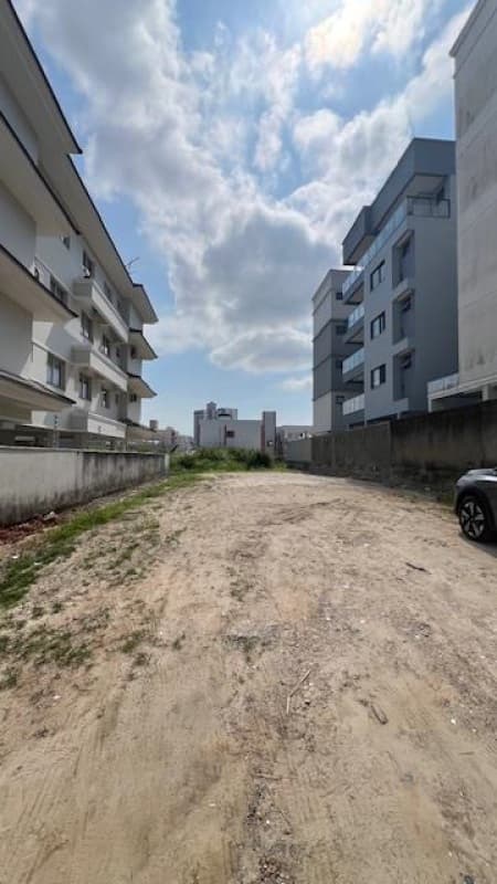 Foto 2 de 10: Terreno em leilão em Palhoça - SC — LOTE 003 Imóvel