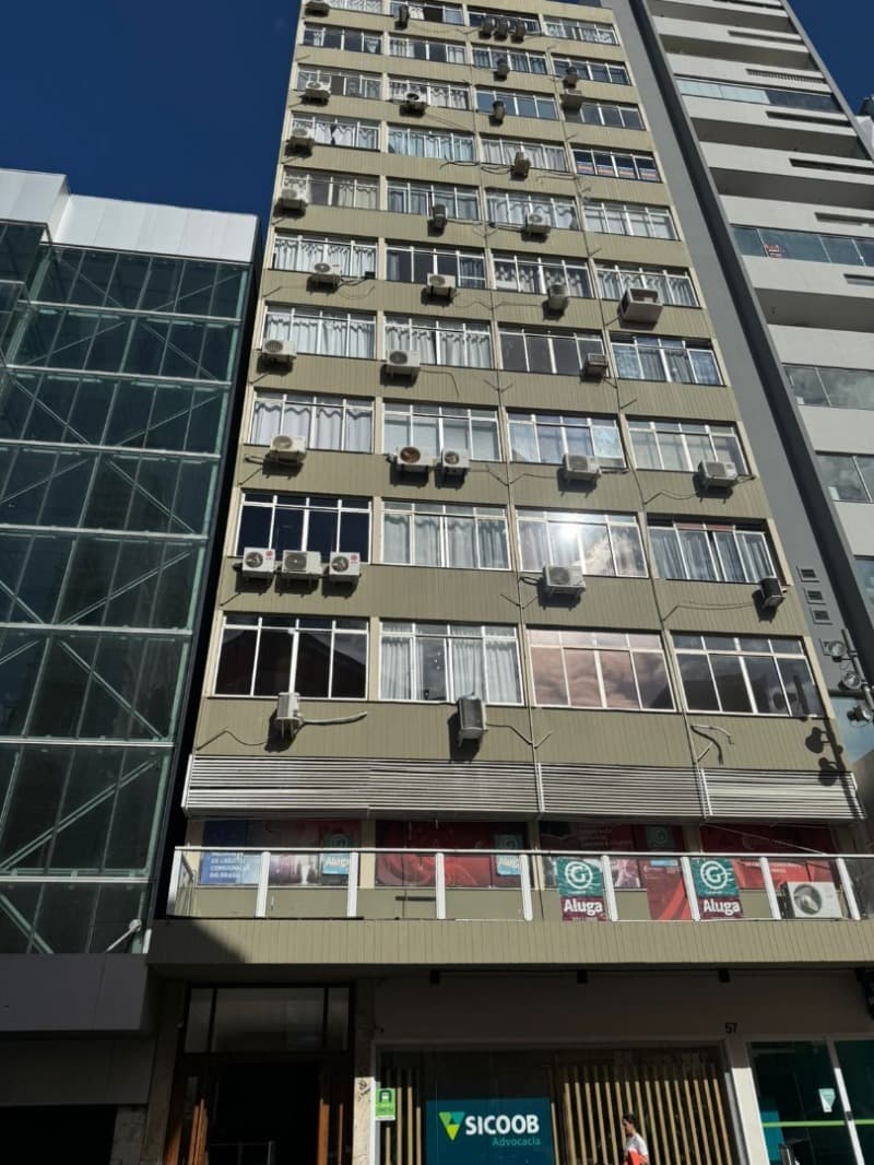 Foto 18 de 20: Apartamento em leilão em Florianópolis - SC — LOTE 004 Imóvel