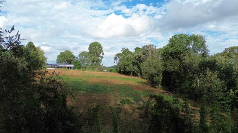 Foto 16 de 19: Terreno em leilão em Erechim - RS, bairro Paiol Grande — LOTE 001 Imovel
