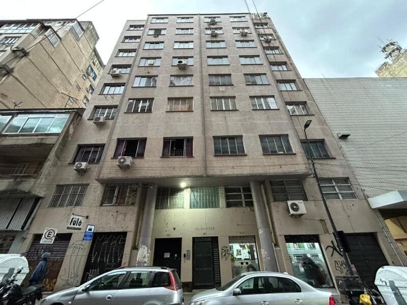 Foto 1 de 4: Apartamento em leilão em Porto Alegre - RS, bairro Centro — LOTE 001 APARTAMENTO NO BAIRRO CENTRO