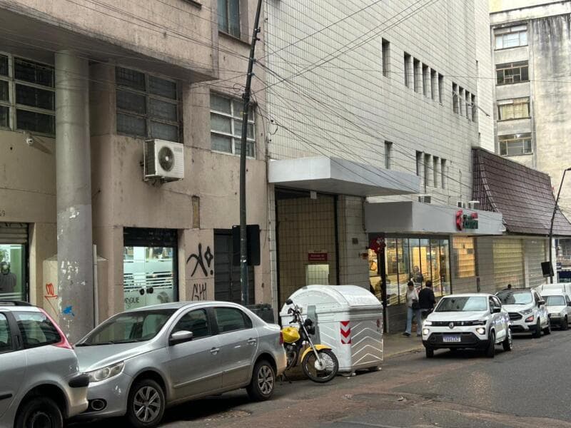 Foto 3 de 4: Apartamento em leilão em Porto Alegre - RS, bairro Centro — LOTE 001 APARTAMENTO NO BAIRRO CENTRO