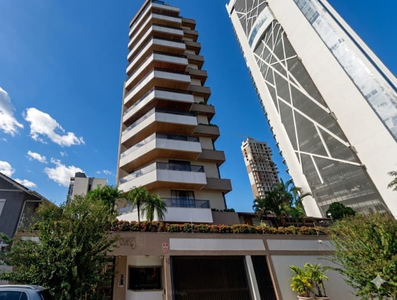 Apartamento em leilão em Blumenau - SC, bairro Ponta Aguda — LOTE 001 APARTAMENTO DUPLEX COBERTURA (DESOCUPADO) COM 514,69m2 E 4 VAGAS DE GARAGEM NO BAIRRO PONTA