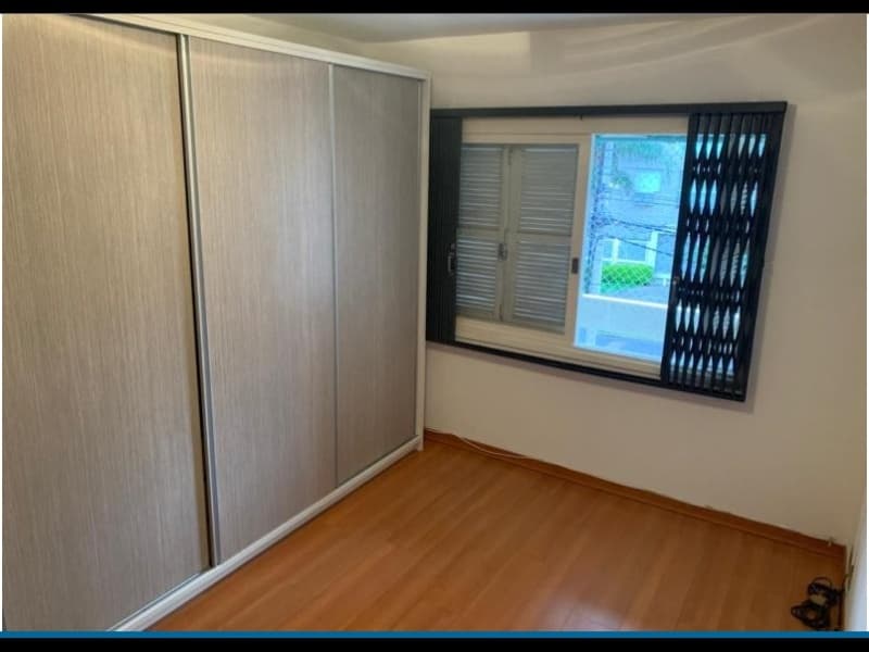 Foto 11 de 22: Apartamento em leilão em Porto Alegre - RS, bairro Santa Cecília — LOTE 001 APARTAMENTO (DESOCUPADO) NO BAIRRO SANTA CECÍLIA - EXTRAJUDICIAL