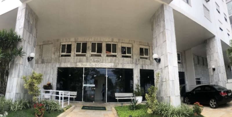 Foto 4 de 12: Apartamento em leilão em Guarujá - SP — LOTE 001 LEILÃO JUDICIAL - Direitos fiduciários sob. Apto. de 97,53 m², Ed. Ilha do Governador - Cen