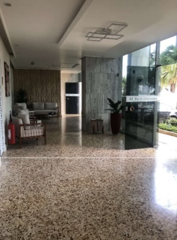 Foto 5 de 12: Apartamento em leilão em Guarujá - SP — LOTE 001 LEILÃO JUDICIAL - Direitos fiduciários sob. Apto. de 97,53 m², Ed. Ilha do Governador - Cen