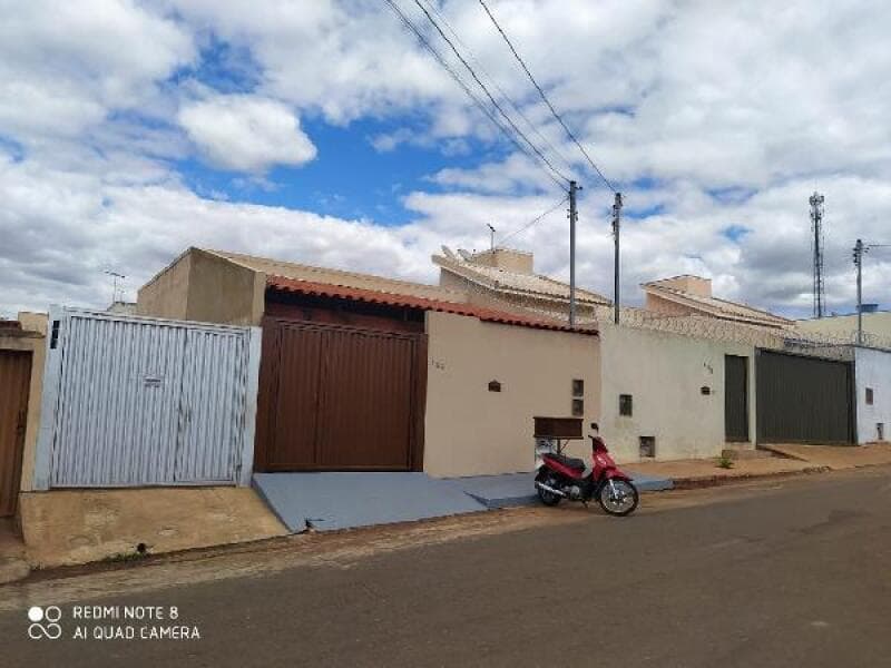 Casa em leilão em Patos De Minas - MG — LOTE 162 CASA EM PATOS DE MINAS/MG - DESCONTO DE 52,92% DO VALOR DE AVALIAÇÃO