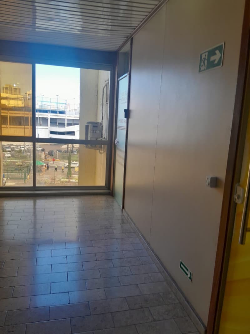 Foto 5 de 16: Comercial em leilão em Salvador - BA, bairro Caminho das Árvores — LOTE 001 01 (UMA) SALA COMERCIAL NO EDIFICIO CENTRO EMPRESARIAL IGUATEMI BLOCO "A" - SALVADOR/BA