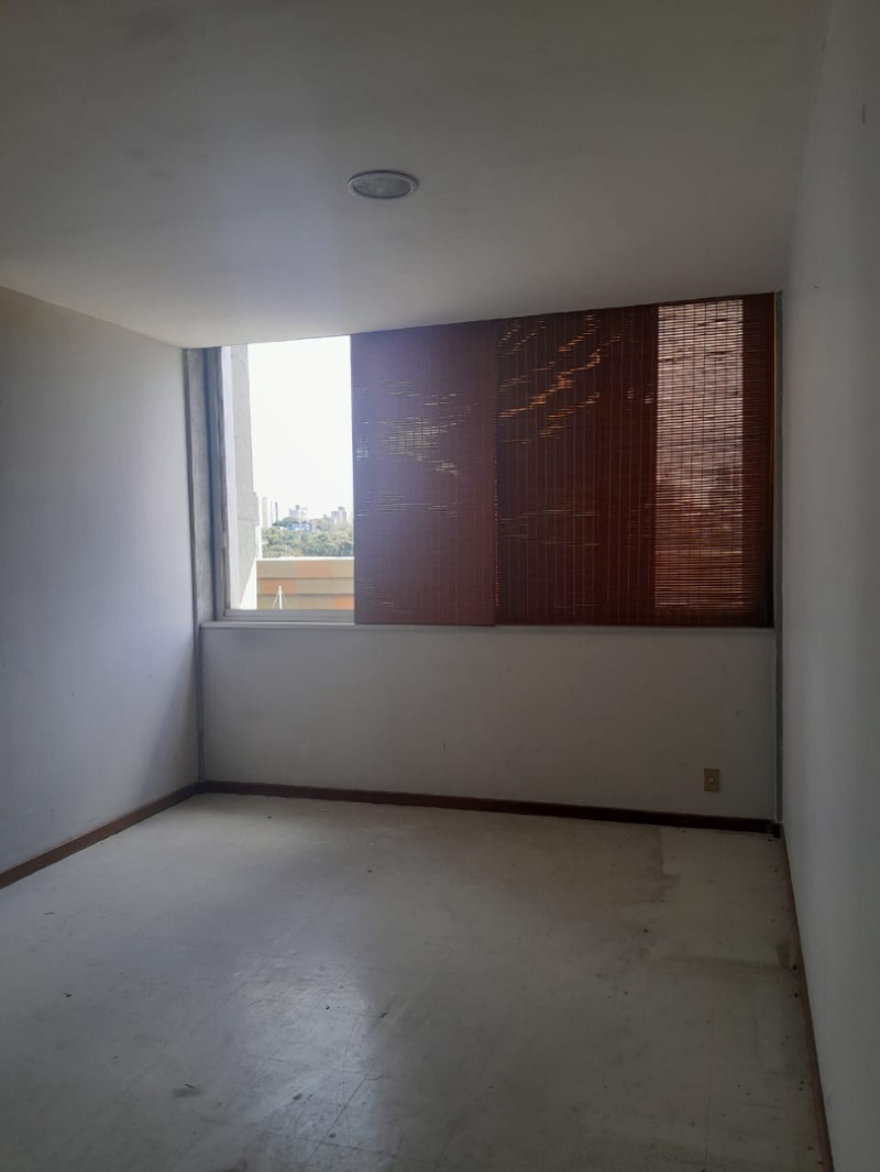 Foto 13 de 16: Comercial em leilão em Salvador - BA, bairro Caminho das Árvores — LOTE 001 01 (UMA) SALA COMERCIAL NO EDIFICIO CENTRO EMPRESARIAL IGUATEMI BLOCO "A" - SALVADOR/BA