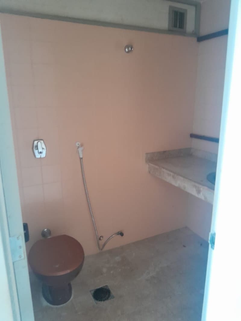 Foto 14 de 16: Comercial em leilão em Salvador - BA, bairro Caminho das Árvores — LOTE 001 01 (UMA) SALA COMERCIAL NO EDIFICIO CENTRO EMPRESARIAL IGUATEMI BLOCO "A" - SALVADOR/BA