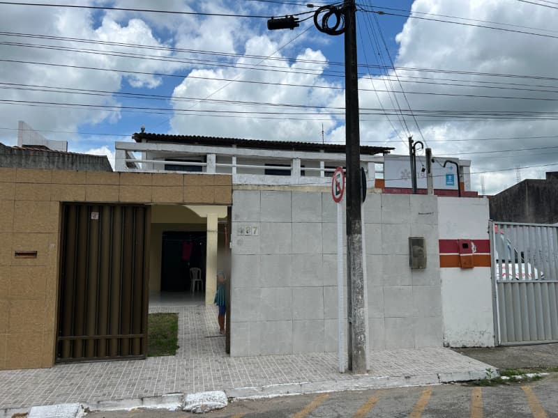 Foto 1 de 5: Casa em leilão em Itabaianinha - SE, bairro Centro — LOTE 001 01 IMÓVEL RESIDÊNCIAL SITUADO NO BAIRRO CENTRO EM ITABAIANINHA/SE