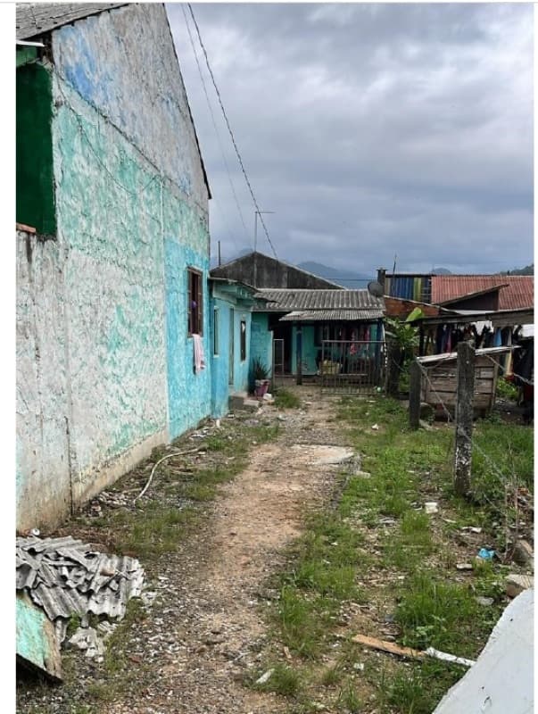 Foto 2 de 2: Imóvel em leilão em Garuva - SC — LOTE 001-2 Lote 07B da Quadra 21, situado à Rua Afonso Pena, bairro Giorgia Paula IV, na cidade de G